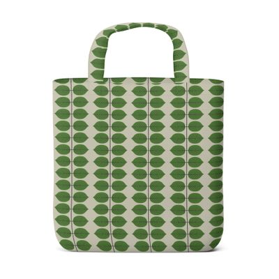Berså jacquard grön tygkasse 42 × 40 cm med Stig Lindbergs klassiska gröna bladmönster på ljus botten.