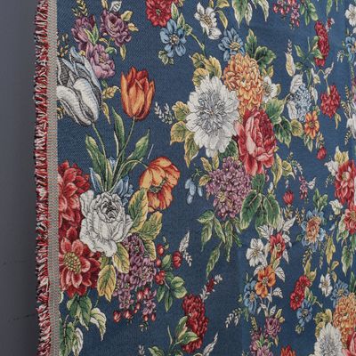 Möbeltyg Dolores blå gobelängtyg med blommor | nordisktextil.se