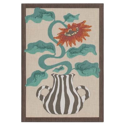 Amanda kökshandduk 35x50 cm från Ekelund med randig vas, turkosa blad och röd blomma