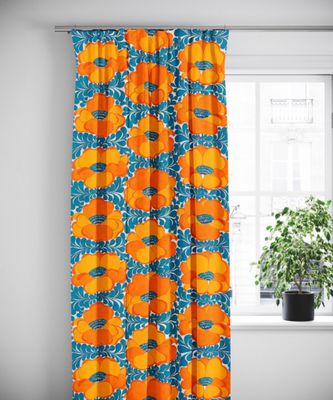 Love blå-orange gardiner med stora blommor- nordisktextil.se