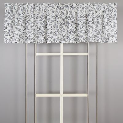 Louie-offwhite-gardinkappa-2