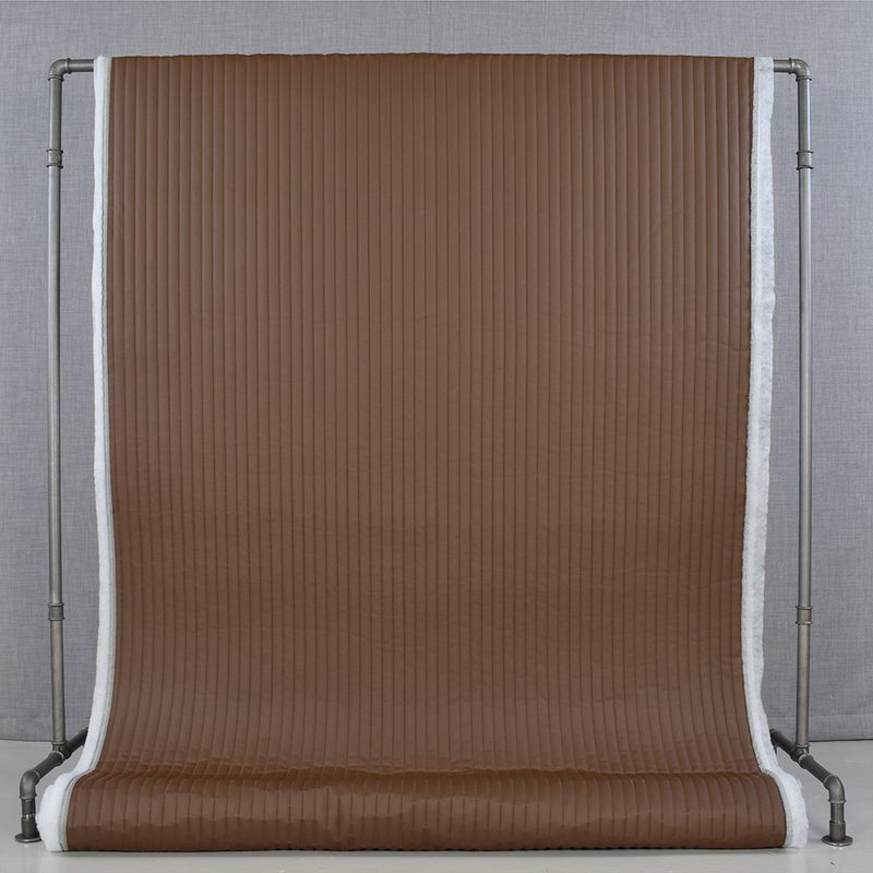 Vadderat brun fuskskinn - Rox galon med 2,5 cm breda ränder för innertak och dörrsidor