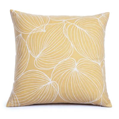 Gult kuddfodral Tilda med vitt grafiskt bladmönster i bomull