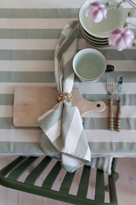 250146-222-41_BLANK_250146-045-41_BLANK_260154-004-15_BLANK_2