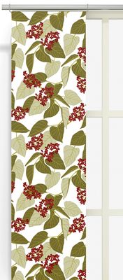 Vid Fikabordet panelgardin röd – upphängd i fönster