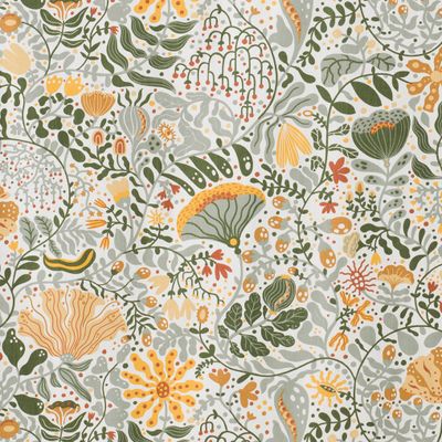 Mönstrat tyg med blommor, blad och fröställningar i gult, grönt och rost – Myllra gul på metervara.