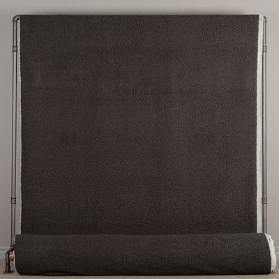 Helbild av Sheep mörkgrå möbeltyg upphängt som visar jämn yta och färg