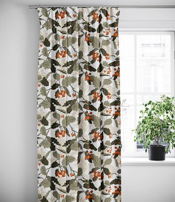 Mönstrade gardiner Rönnkvist med rönnbär