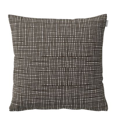 Kuddfodral Nät asfalt i svart och vitt rutmönster från Spira of Sweden, 50x50 cm i bomull