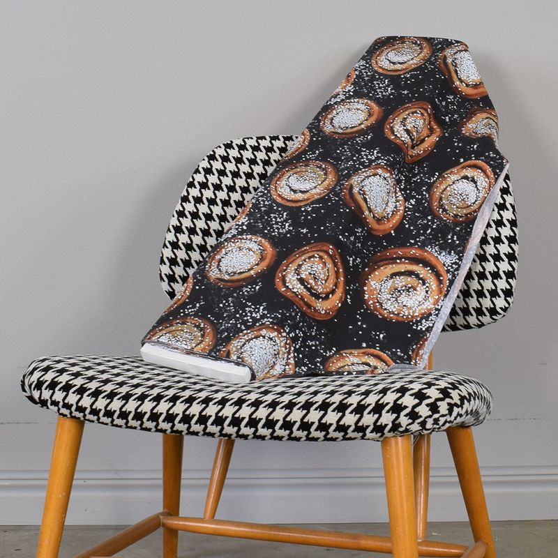 Kanelbulle svart trikå