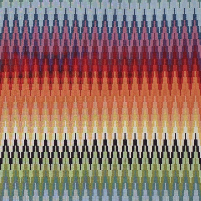 Multifärgat möbeltyg med zick zack mönster även kallat gobeläng tyg.