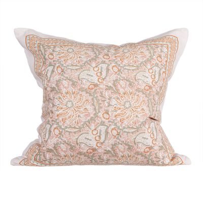 Rosa kuddfodral Dante i 100 procent bomull med dekorativt mönster och elegant ram
