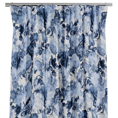 Blå blommiga gardiner med tryck inspirerat från konstnären Jan David de Heem.