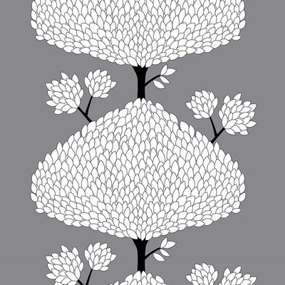 Tusenblad grå - tyg på metervara med grå botten i bomull med ett svart träd på mitten från Arvidssons textil.