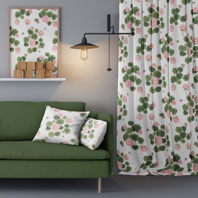 Astrid Rosa Tyg med Pelargoner
