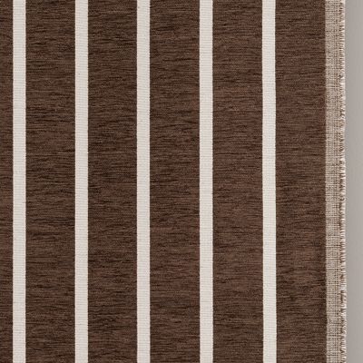 Mullvadsfärgat randigt möbeltyg med synlig vävstruktur och tygkant