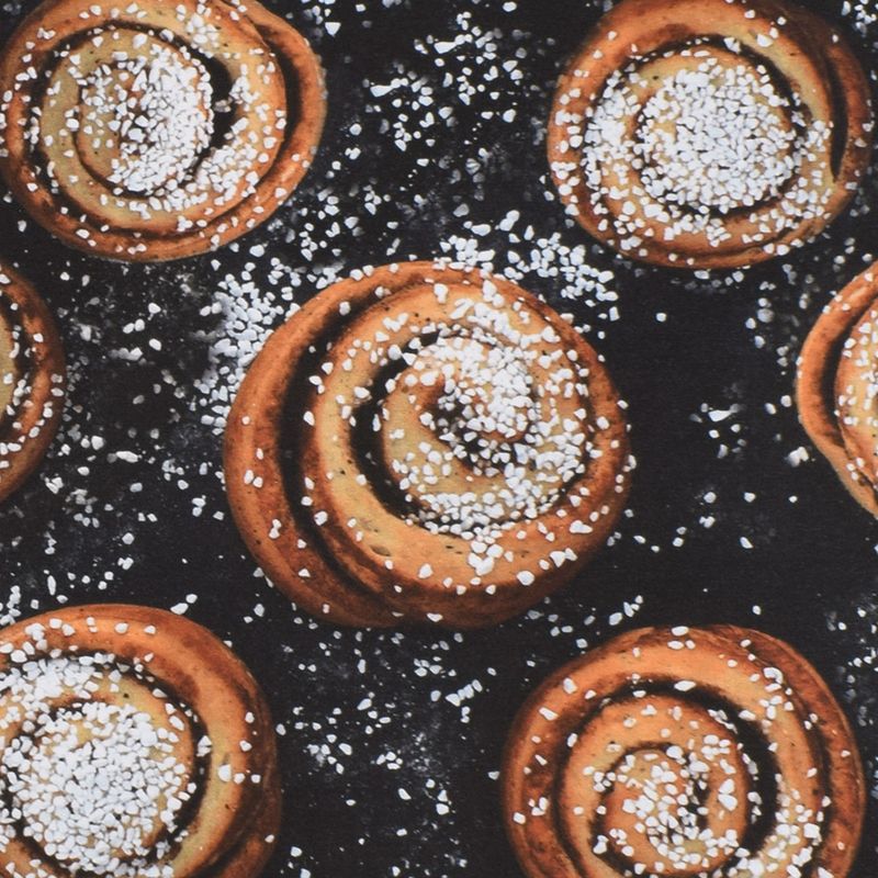 Kanelbulle svart trikå