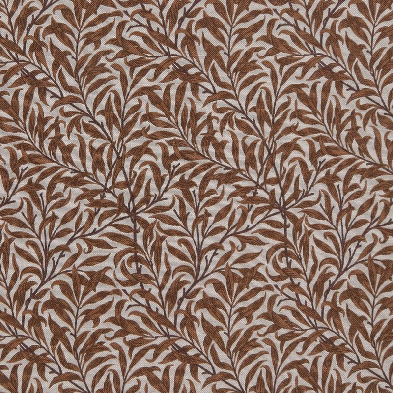 Inredningstyg med Morris inspirerat mönster av bruna blad och rankor med beige botten.