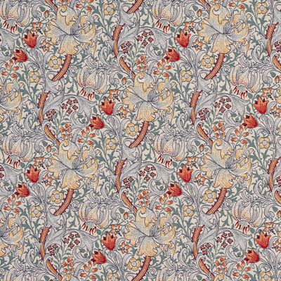 Närbild av Verdelis gobelängtyg i beige och ljusblått med klassiskt blommönster.