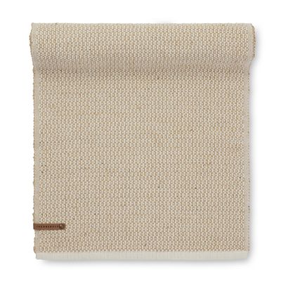 Stria beige löpare i bomull och jute, 35x120 cm, med naturlig vävd struktur mot vit bakgrund.