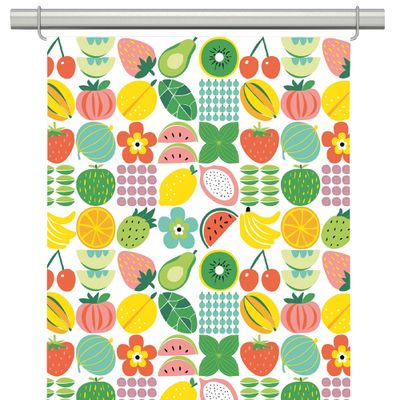 Panelgardiner med mönster av frukter och blommor i gult, grönt och rosa mot ljus botten