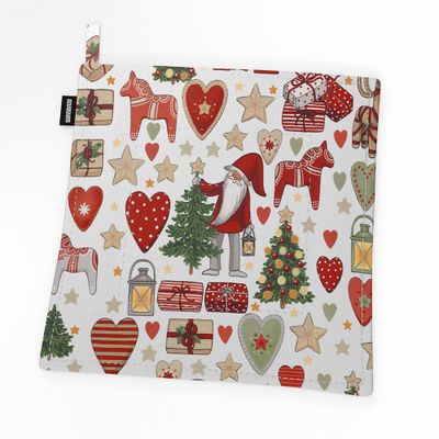 Grytlapp med julmotiv i rött och grönt på offwhite bakgrund