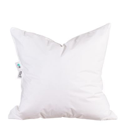Vit innerkudde i 50x50 cm med jämn och fyllig form