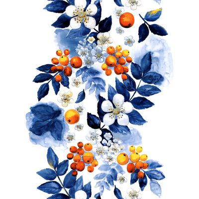 Textil med stort tryck med blommor, blad och bär i blått och orange, tyg, metervara, arvidssons textil, design Mia-Lotta Arvidsson-Mars